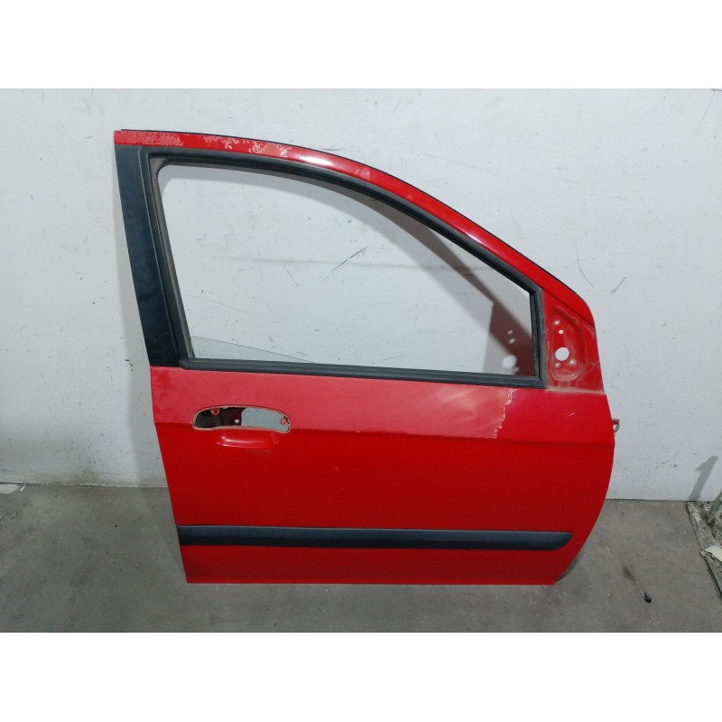 Recambio de puerta delantera derecha para hyundai getz (tb) 1.3 i referencia OEM IAM 760041C020D  