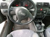 audi a3 (8l1) del año 2000
