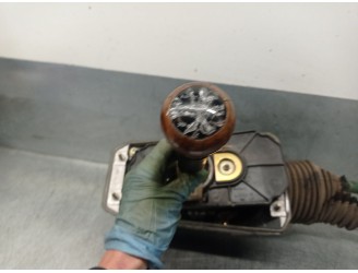 Recambio de palanca cambio para volkswagen passat b5 (3b2) 1.9 tdi referencia OEM IAM 8D0711167  