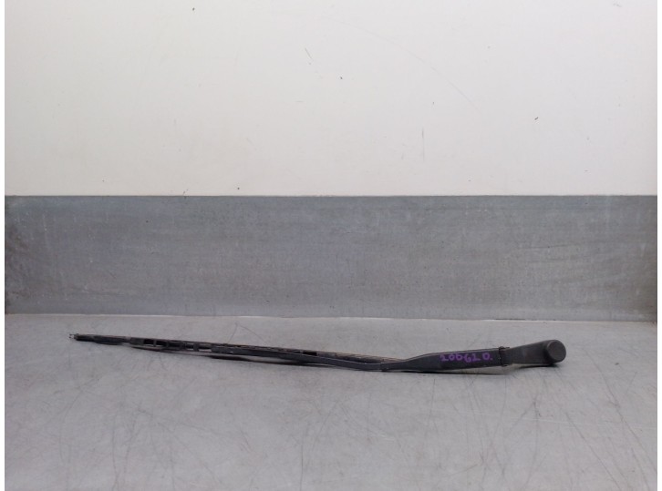 Recambio de brazo limpia delantero izquierdo para jaguar xj6/12 3.2 cat referencia OEM IAM GNC8955AA GNC8955AA 