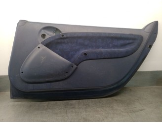 Recambio de guarnecido puerta delantera derecha para smart coupe 0.8 cdi cat referencia OEM IAM 0000561112000040 0005548V002C05A