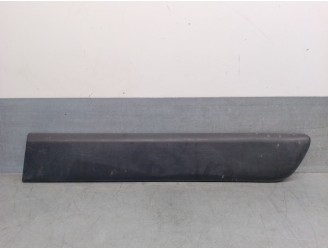 Recambio de molduras traseras para nissan kubistar furgoneta (x76) 1.5 dci referencia OEM IAM  8287300Q0D 