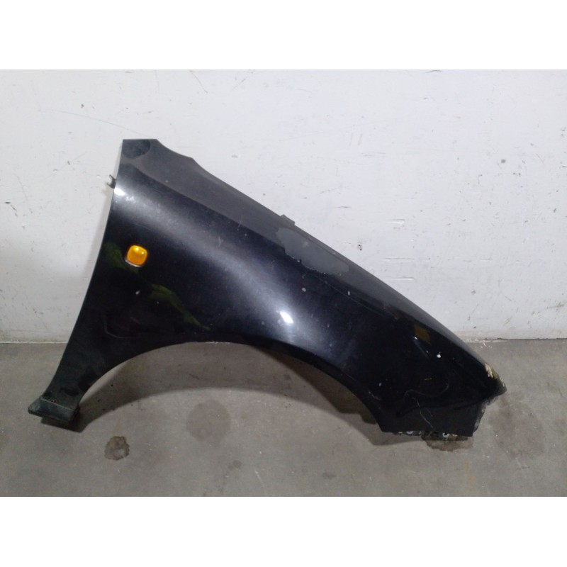 Recambio de aleta delantera derecha para audi a3 (8l1) 1.8 t referencia OEM IAM 8L0821106  