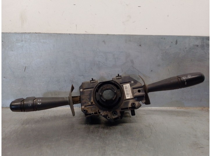 Recambio de mando luces para nissan interstar autobús (x70) dci 115 referencia OEM IAM 7700354626 54034997A