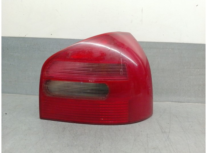 Replacement right rear light for Audi A3 (8L1) 1.8 T OEM IAM reference 8L0945096 8L0945096A 