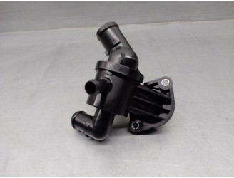 Replacement of thermostat for Seat Ibiza (6J5) 1.6 16V OEM IAM reference 03L121111 69892K MOTORAD