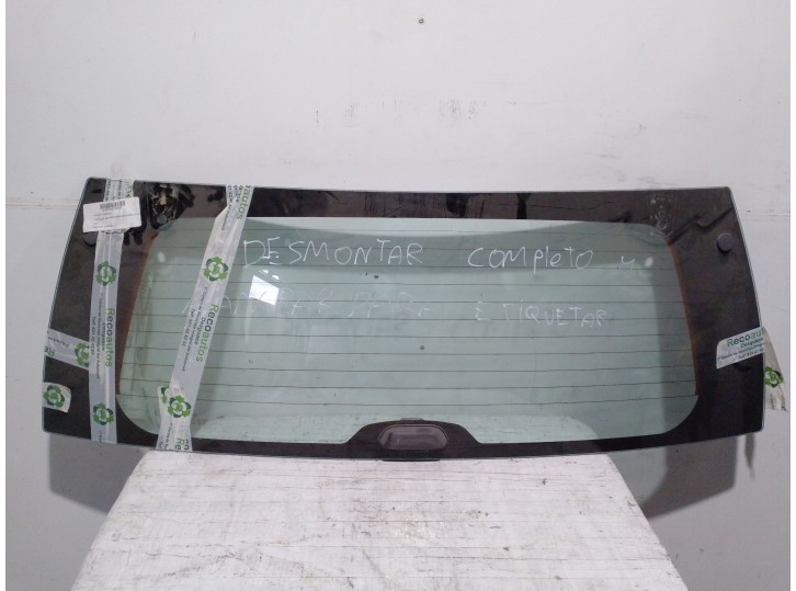 Recambio de porton trasero para chrysler jeep gr.cherokee (wj/wg) 3.1 td cat referencia OEM IAM CRISTAL ABATIBLE 5 PUERTAS