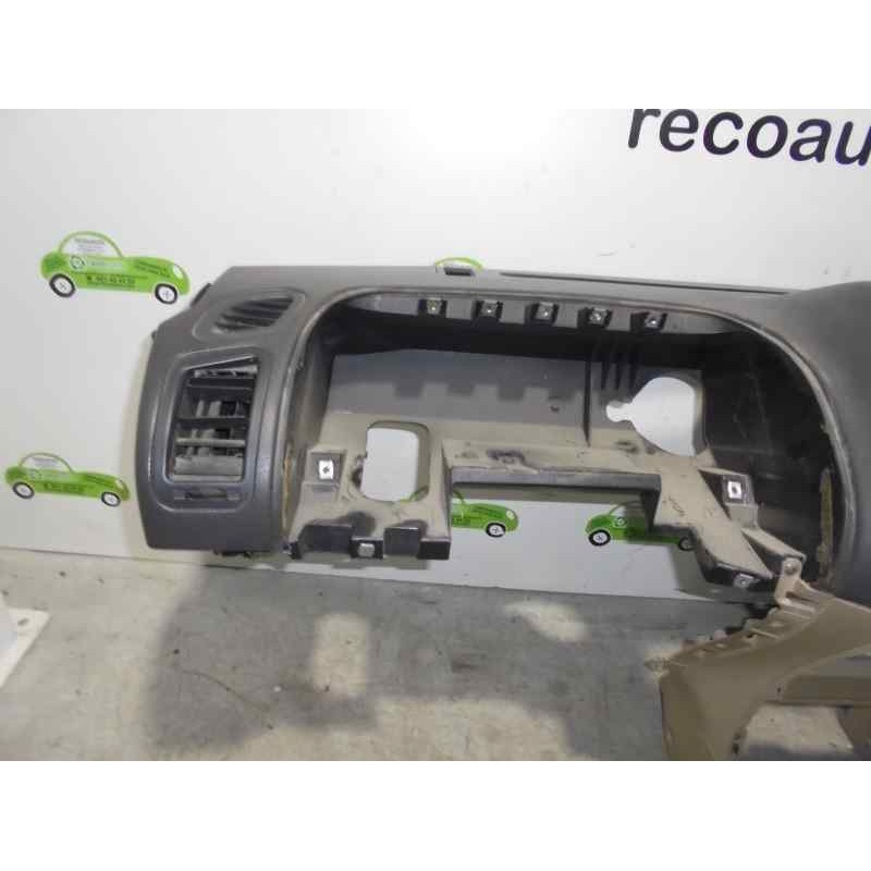 Recambio de salpicadero para nissan terrano/terrano.ii (r20) 2.7 turbodiesel referencia OEM IAM  NEGRO 