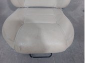 Replacement front right seat for Jaguar XJ6/12 3.2 CAT OEM IAM reference GNA4418DCELJ GNA4418DCELJ 