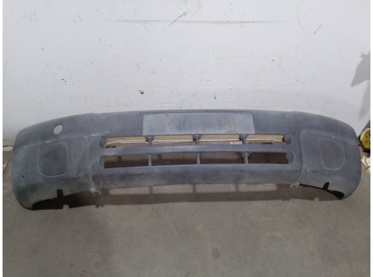 Recambio de paragolpes delantero para nissan interstar autobús (x70) dci 115 referencia OEM IAM 7702295263 
