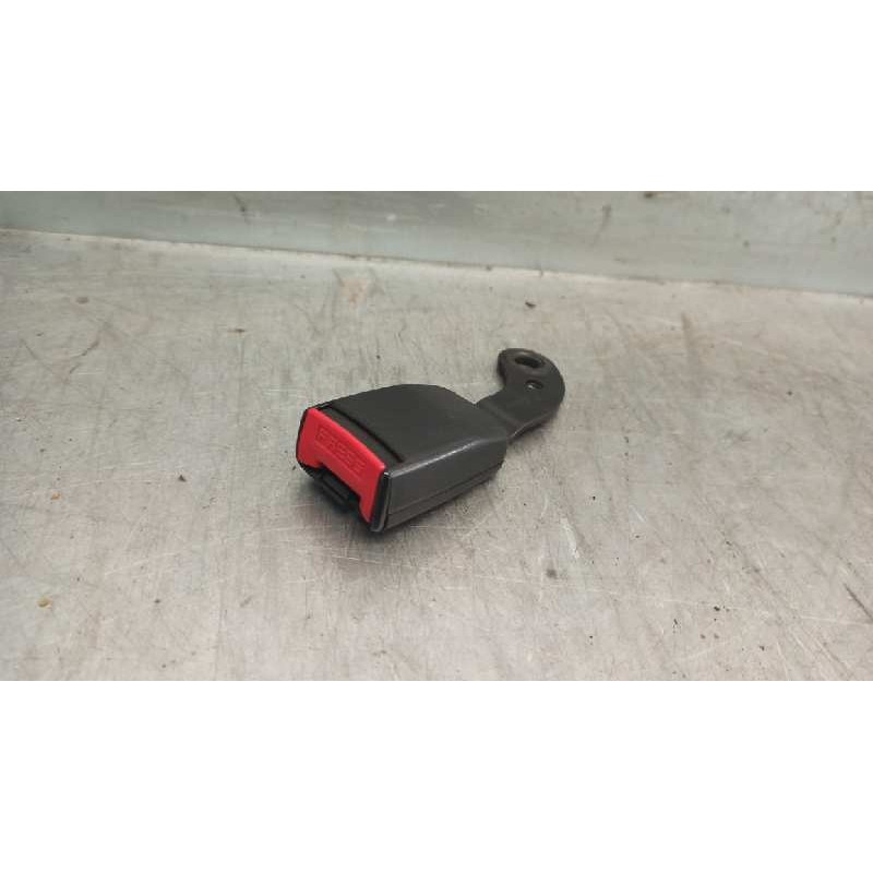 Recambio de enganche cinturon para peugeot 106 (s1) 1.4 referencia OEM IAM   