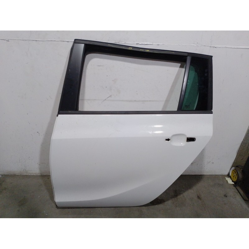 Recambio de puerta trasera izquierda para opel zafira tourer c (p12) 1.4 (75) referencia OEM IAM 124312  