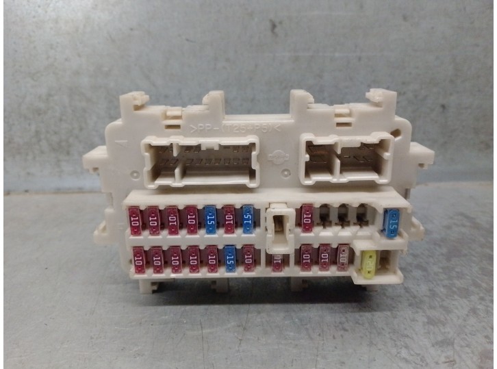 Recambio de caja reles / fusibles para nissan navara np300 (d40) 2.5 dci 4wd referencia OEM IAM 24350EA00A 24350EA00A 