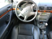 toyota avensis sedán (_t25_) del año 2006
