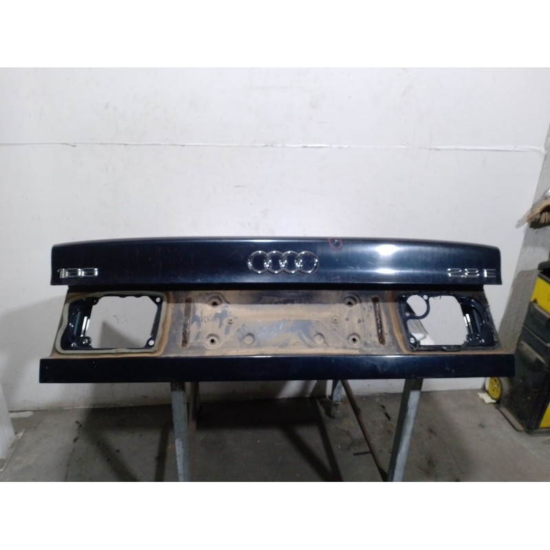 Recambio de porton trasero para audi 100 c4 sedán (4a2) 2.8 e referencia OEM IAM 4A5827023E  