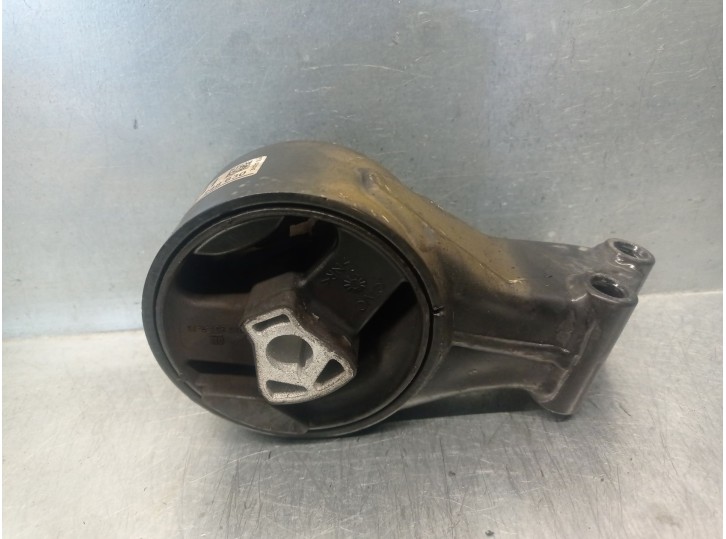 Replacement right engine mount for Opel Zafira Tourer C (P12) 1.4 (75) OEM IAM reference 13248630 684224 