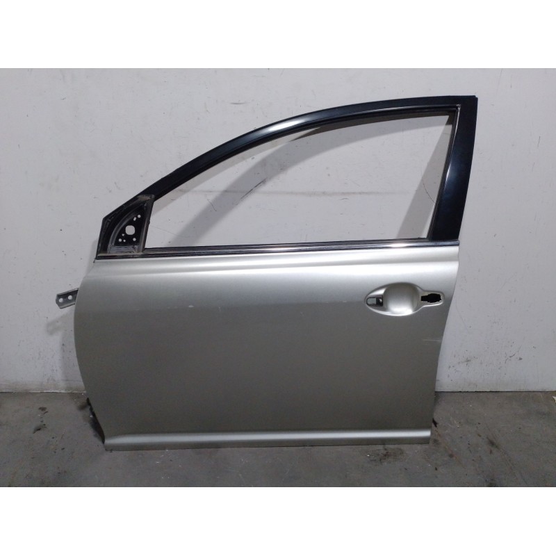 Recambio de puerta delantera izquierda para toyota avensis sedán (_t25_) 2.0 (azt250_) referencia OEM IAM 6700205050  