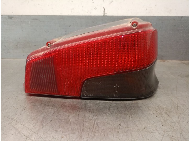 Recambio de piloto trasero derecho para peugeot 106 i (1a, 1c) 1.1 referencia OEM IAM 635184 