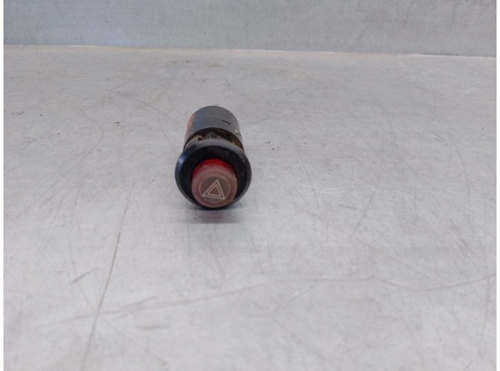 Recambio de warning para lada niva todo terreno, cerrada (2121, 2131) 1600 referencia OEM IAM 243710 