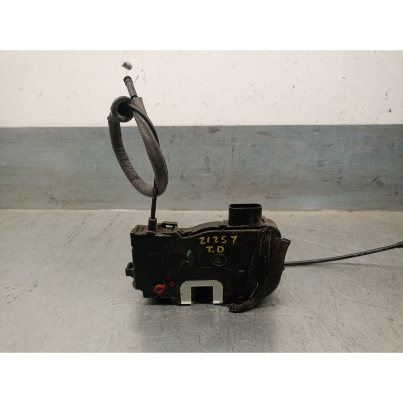 Recambio de cerradura puerta trasera derecha para hyundai ix20 (jc) 1.4 crdi referencia OEM IAM 814201K000  