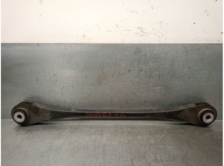 Recambio de brazo suspension inferior trasero derecho para bmw 1 (f20) 116 i referencia OEM IAM 6792535 33326792533 