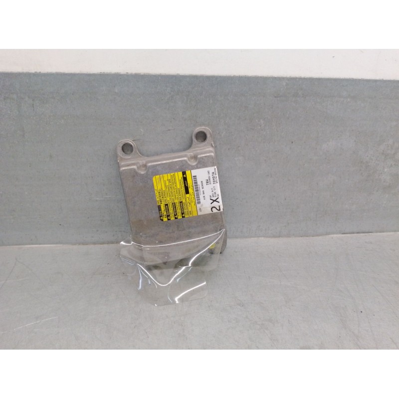 Recambio de centralita airbag para toyota avensis sedán (_t25_) 2.0 (azt250_) referencia OEM IAM 8917005220  215955102 - TRW