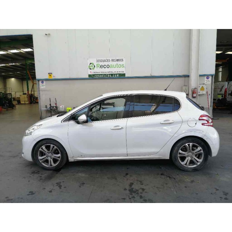 peugeot 208 del año 2013