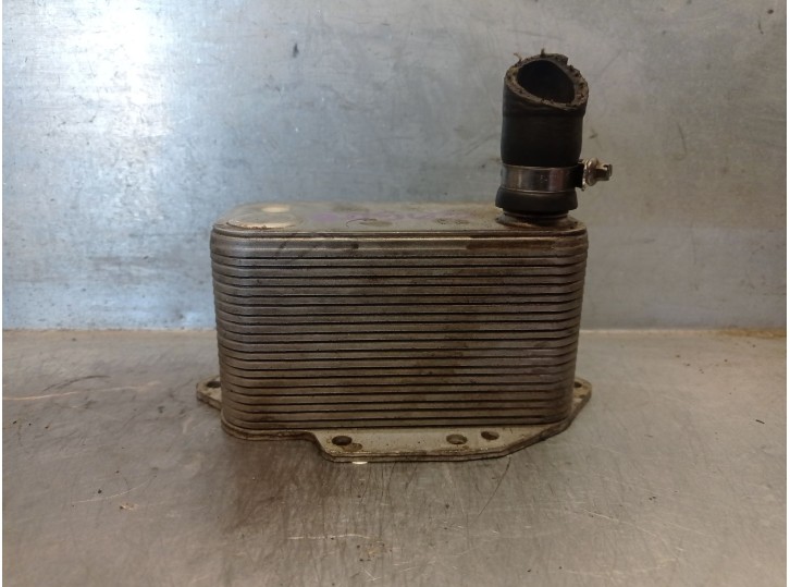 Recambio de enfriador aceite motor para bmw serie 5 berlina (e60) 530d referencia OEM IAM 11427788462 11427788462 MAHLE