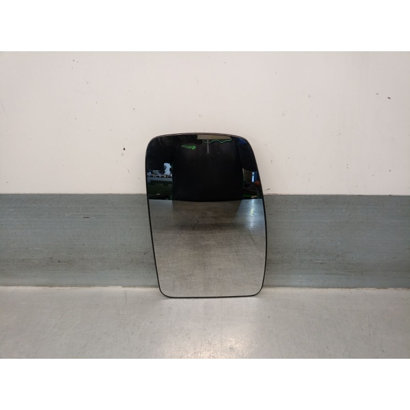 Recambio de cristal retrovisor derecho para renault master iii furgón caja cerrada referencia OEM IAM 232634072  