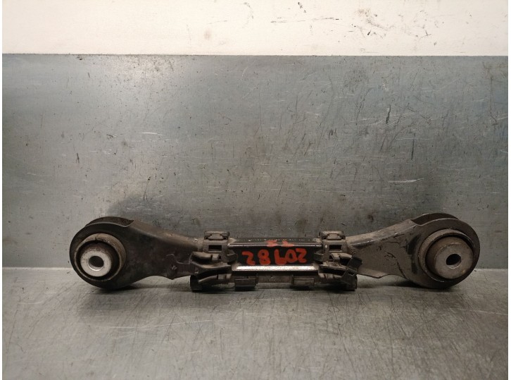 Recambio de brazo suspension superior trasero izquierdo para bmw 1 (f20) 116 i referencia OEM IAM 6792545 33326792543 