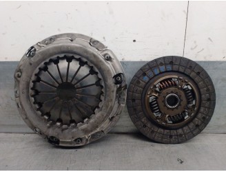 Recambio de kit embrague para toyota avensis sedán (_t25_) 2.0 (azt250_) referencia OEM IAM 3121005033 3121005033 