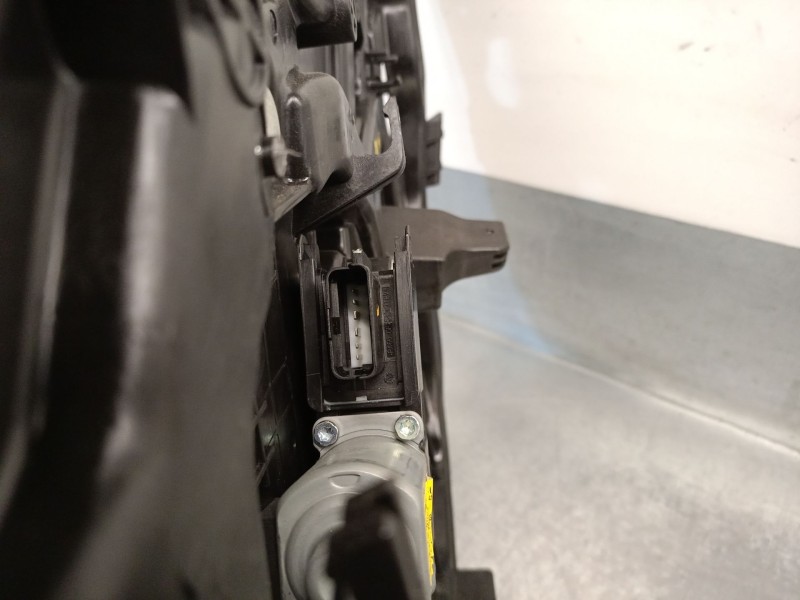 Recambio de elevalunas delantero derecho para hyundai i40 i (vf) 1.7 crdi referencia OEM IAM 813203Z020 824813Z000 