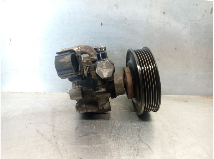 Replacement power steering pump for Seat Leon (1M1) 1.6 16V OEM IAM reference 1J0422454B 