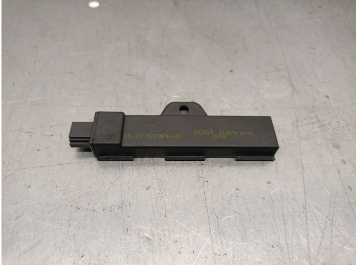Recambio de antena para bmw 5 gran turismo (f07) 530 d xdrive referencia OEM IAM 65209220832 
