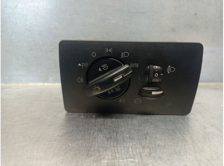 Replacement dashboard light switch for Ford Mondeo III (B5Y) 2.0 TDCi OEM IAM reference 3S7T13A024AB 3S7T13A024AB 