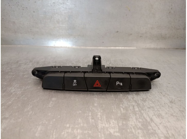 Replacement hazard warning switch for Opel Insignia A (G09) 1.6 CDTi (68) OEM IAM reference 23177688 