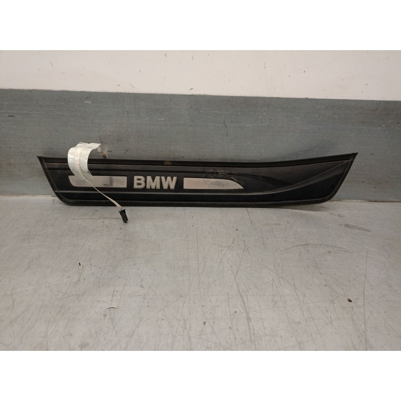 Recambio de molduras traseras para bmw 5 gran turismo (f07) 530 d xdrive referencia OEM IAM 51137193471 51137193475 