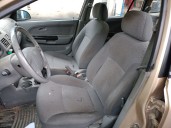 kia rio i hatchback (dc) del año 2004