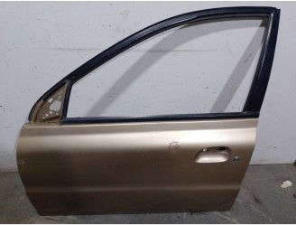 Recambio de puerta delantera izquierda para kia rio i hatchback (dc) 1.5 16v referencia OEM IAM K30A58810A 