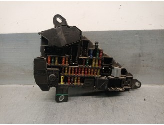 Replacement relay / fuse box for BMW 5 (E60) 530 i OEM IAM reference 690655806 518794045