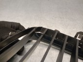 Recambio de rejilla delantera para bmw 5 (e60) 530 i referencia OEM IAM 51137027062 DERECHA