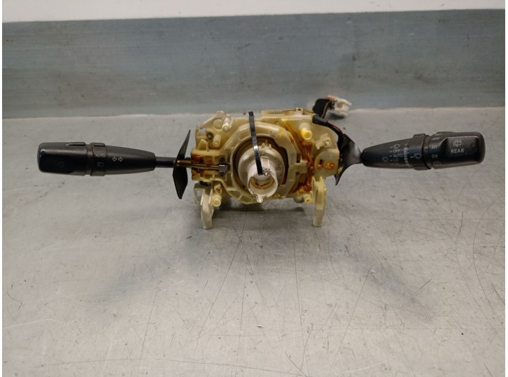 Recambio de mando luces para kia carnival ii (gq) 2.9 crdi referencia OEM IAM 0K45A66120A 