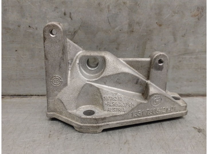 Recambio de soporte bomba inyeccion para bmw 5 gran turismo (f07) 530 d xdrive referencia OEM IAM 13517805421 13517805421 