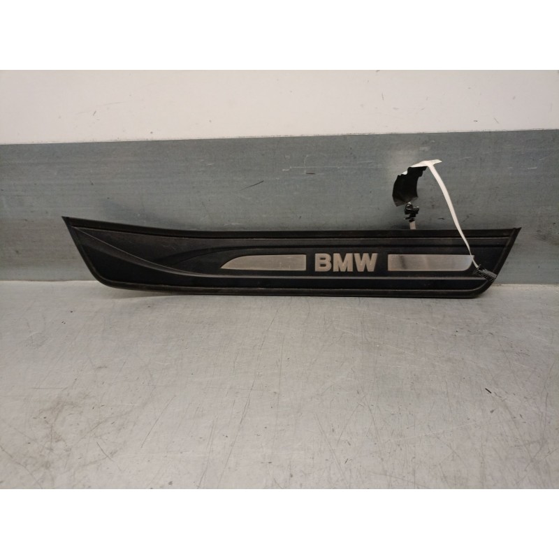 Recambio de molduras traseras para bmw 5 gran turismo (f07) 530 d xdrive referencia OEM IAM 51137193476 51137193472 