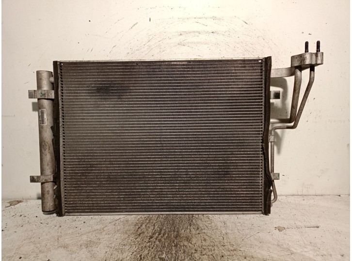 Recambio de condensador / radiador aire acondicionado para hyundai ix20 (jc) 1.4 crdi referencia OEM IAM 976061P200  