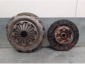 Recambio de kit embrague para dacia lodgy (js_) 1.6 lpg referencia OEM IAM 8201069011 8201069011 VALEO