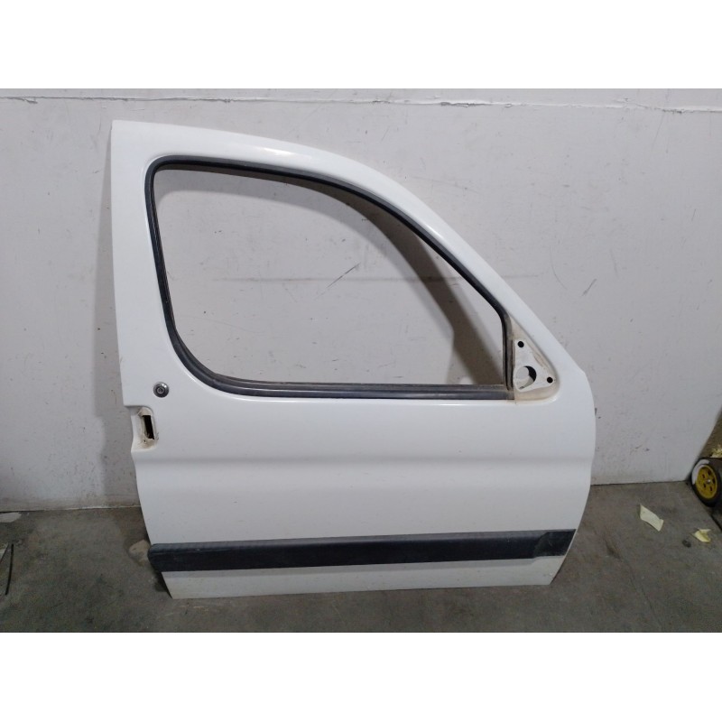 Recambio de puerta delantera derecha para peugeot partner monospace (5_, g_) 1.9 d referencia OEM IAM 9004W2  