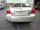 toyota avensis (_t25_) del año 2005