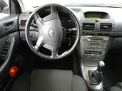 toyota avensis (_t25_) del año 2005