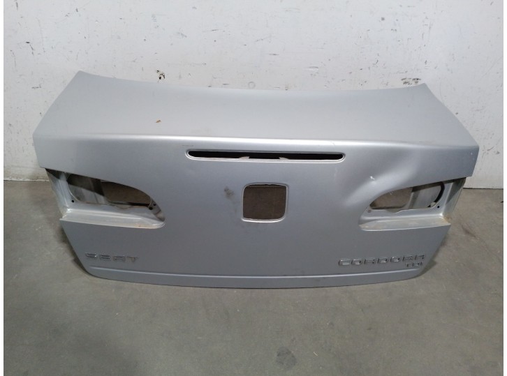 Replacement rear tailgate for Seat Cordoba (6L2) 1.9 TDI OEM IAM reference 6L5827025B 
